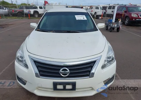 2014 Nissan Altima 2.5/2.5 S/2.5 Sl/2.5 Sv из США, поврежденный, VIN 1N4AL3AP2EC196267